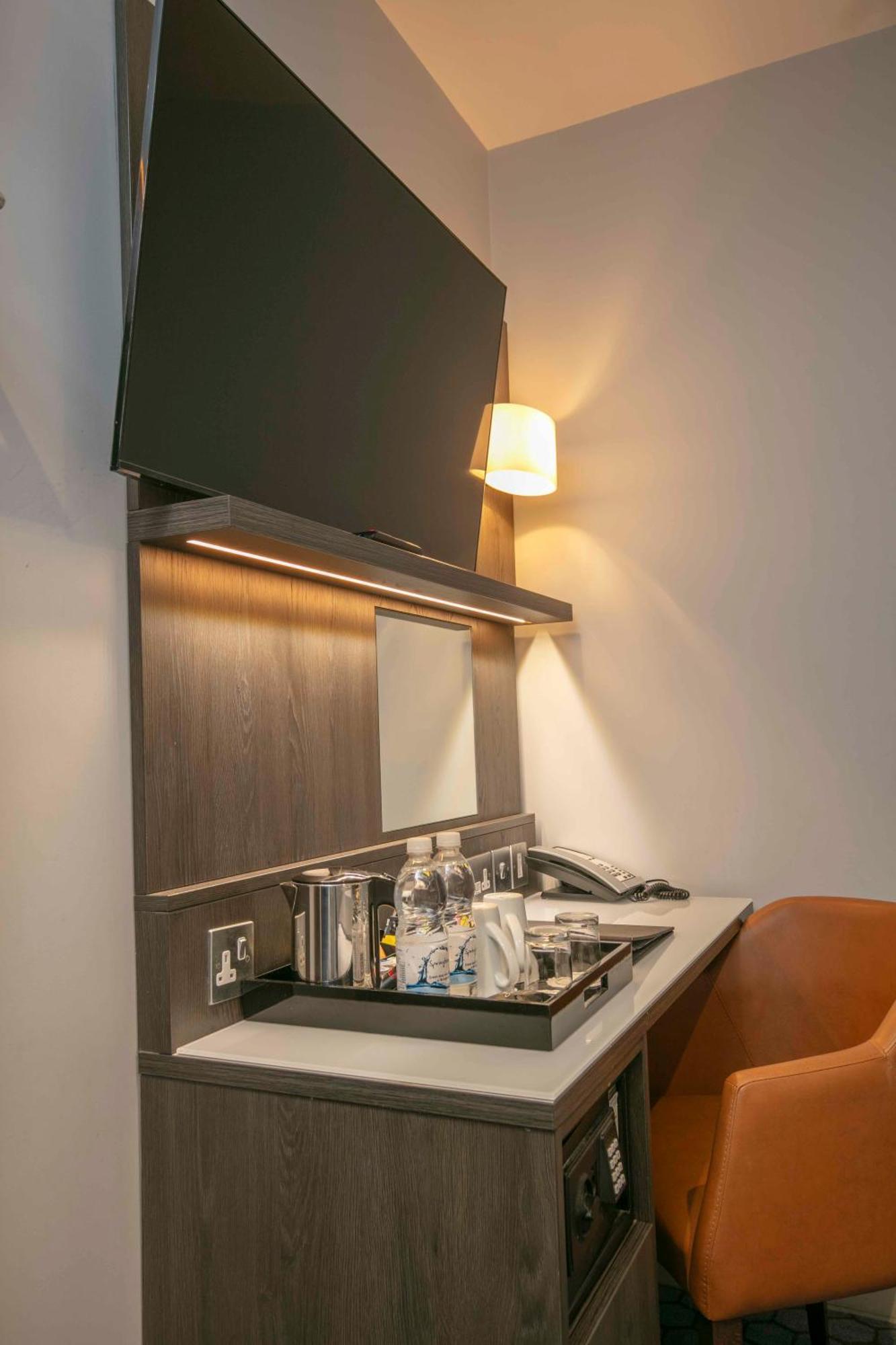 Best Western Plus Vauxhall Hotel London Bagian luar foto