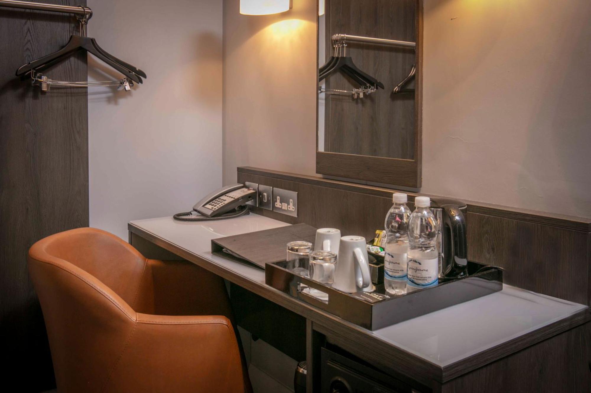 Best Western Plus Vauxhall Hotel London Bagian luar foto